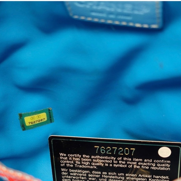 Vintage nylon Chanel travel line shoulder bag with red, fair condition - Picture 8 of 11